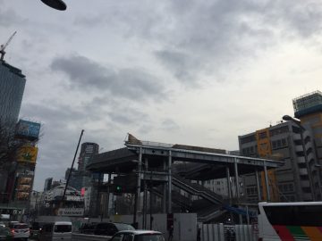 宮下公園後に建つ謎の建築物2
