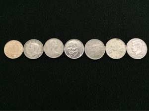 500円玉よりも少し大きめのコイン